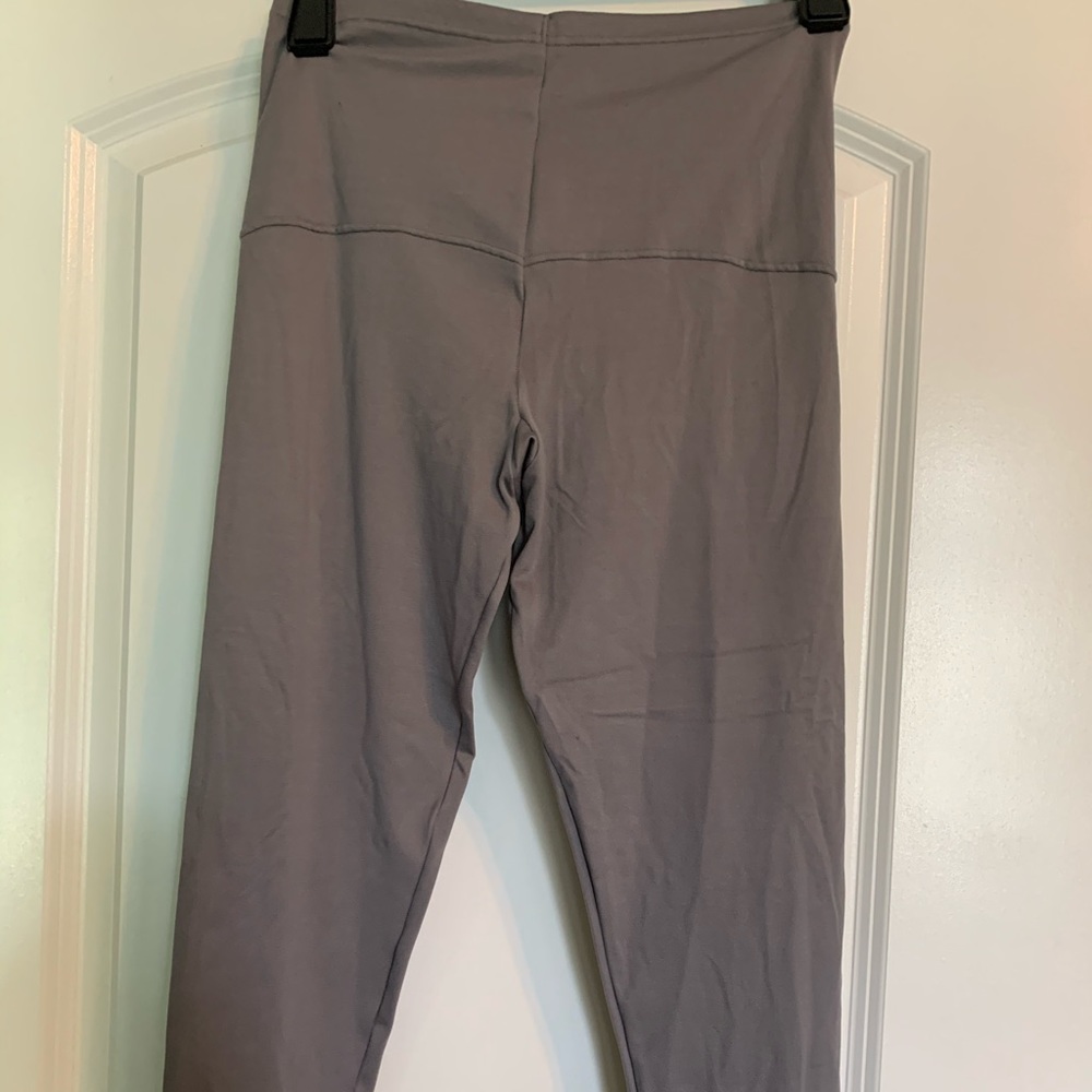 Gray leggings